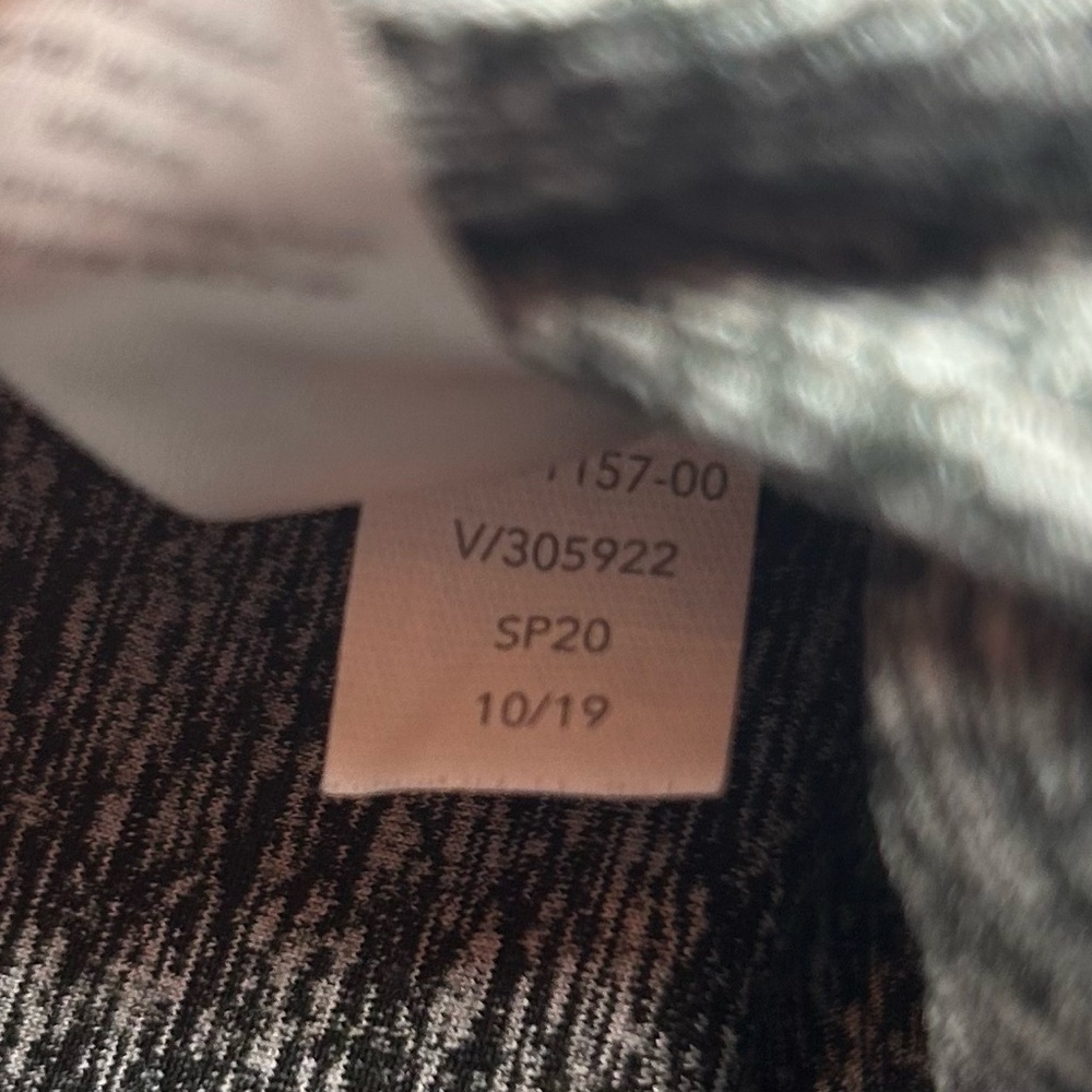 ATHLETA Exhale Heel Tight- Heathered Grey/ Size Small - Picture 8 of 8